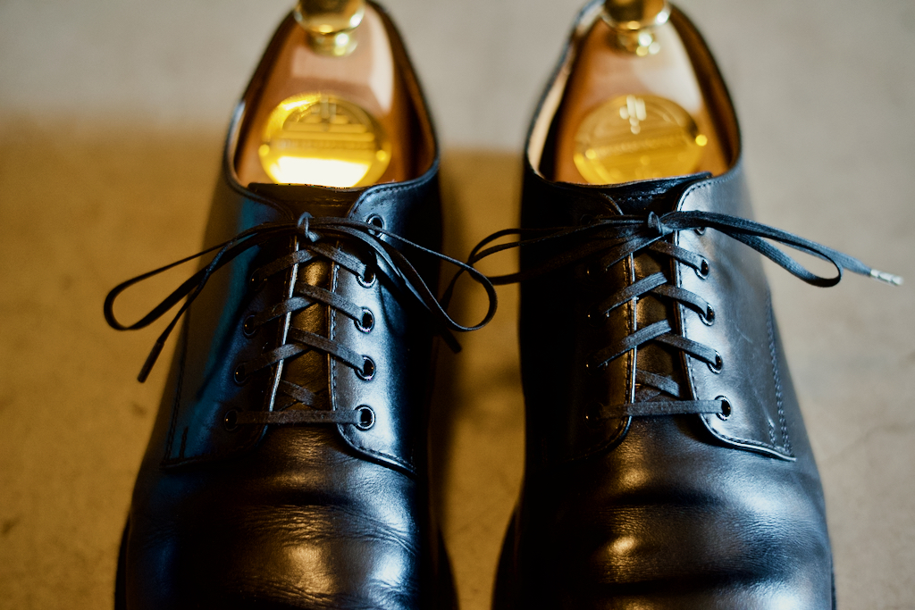 「レビュー【紗乃織靴紐（さのはた靴紐）】結び心地のいい靴紐」のアイキャッチ画像